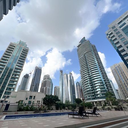 Spacious 2 Bed Apt At Marina High Floor Dubai Dış mekan fotoğraf